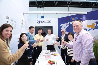 Kautex Germaniyasi K2025 da AQSh mijozining radiusidagi yangi avlod KBB100D buyurtmasini kafolatlaydi
